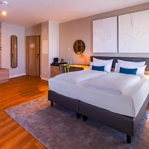 Ramada Encore By Wyndham Messe *** Munique